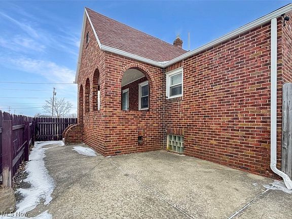 3rd image of 4242 McCartney Rd