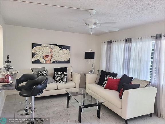 5th image of 4071 Cambridge Cir #D-4071