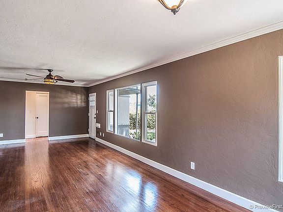 3rd image of 4592 44th St