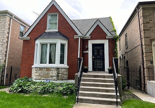 1st image of 1736 N Nashville Ave