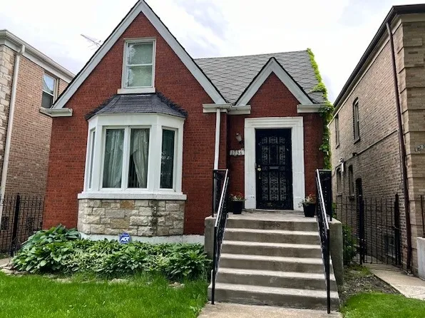 1736 N Nashville Ave, Chicago, IL 60707