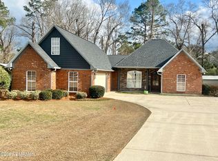 6489 Dufour Dr, Meridian, MS 39301