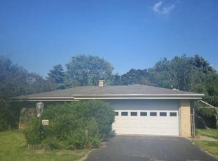 1615 Meadowlane Ave, Racine, WI 53406