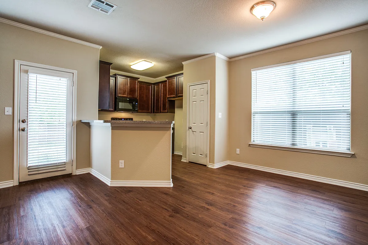 Building Photo - 417 Castleridge Dr #B