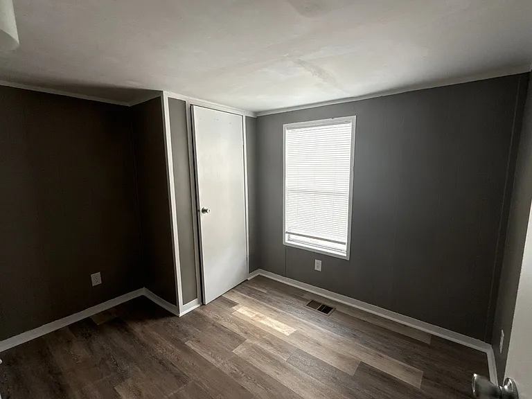 1221 N Valrico Rd #27 — Photo 12