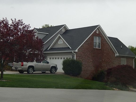 2nd image of 1444 Glenbrooke Dr
