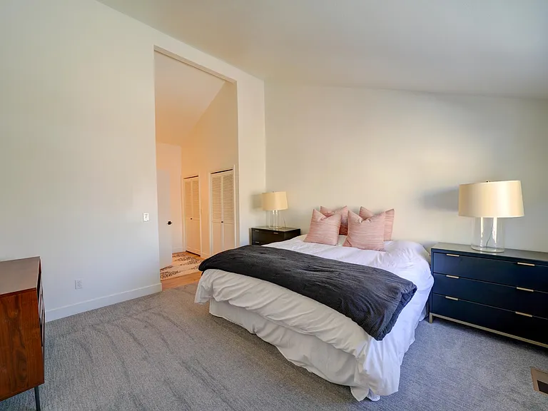 124 Parkway — Photo 15