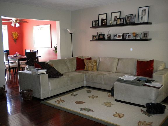 3rd image of 220 High Creek Dr