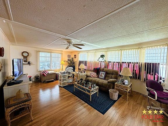 5th image of 184 Tanglewood Ave
