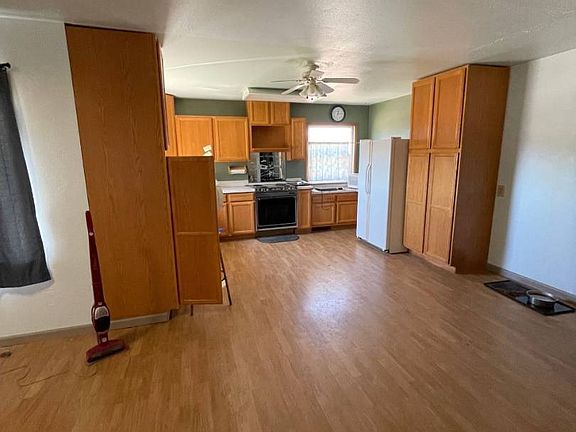 4th image of 814 7th Ave N