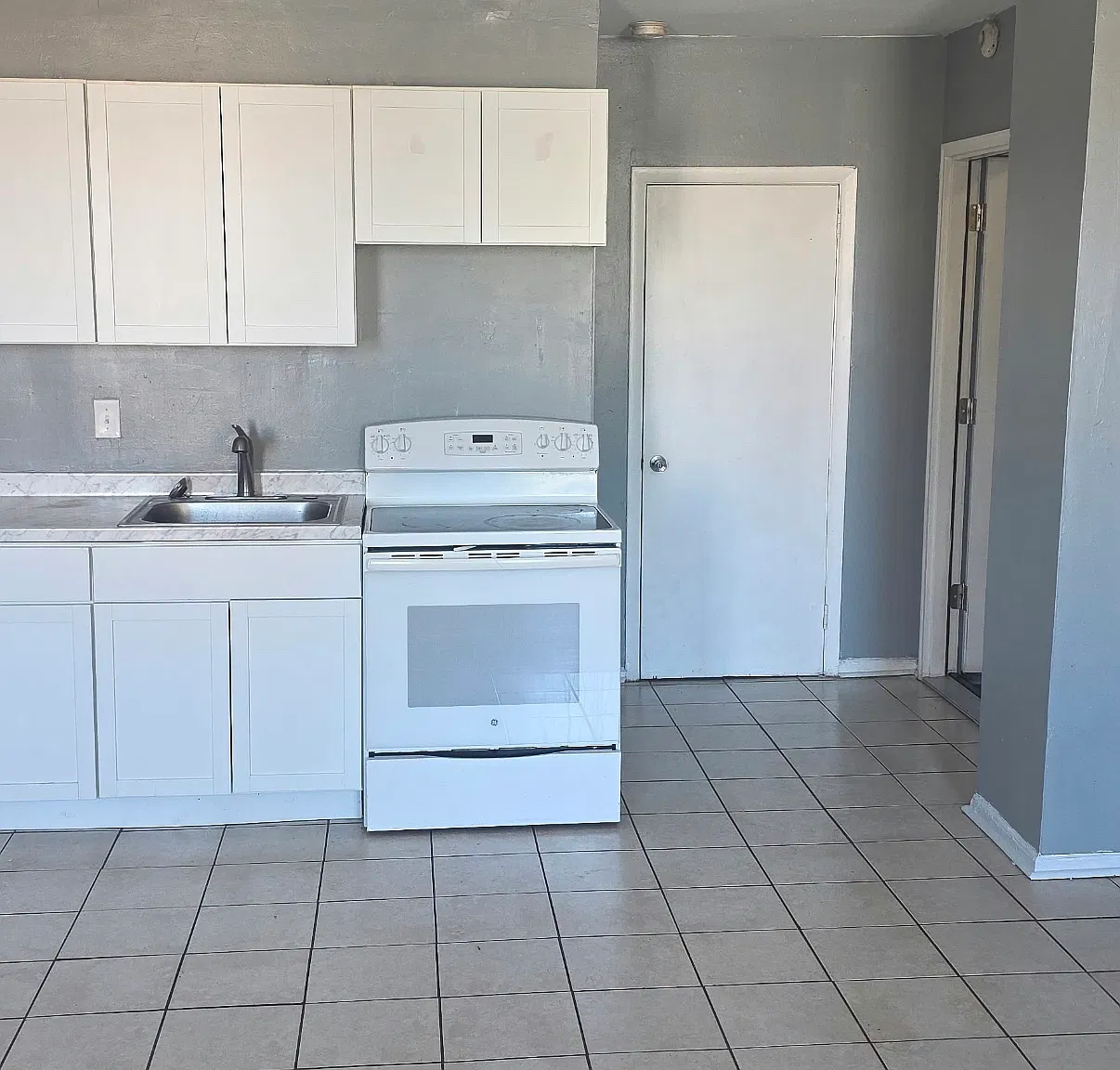 1 bed, $1,000 — Photo 2