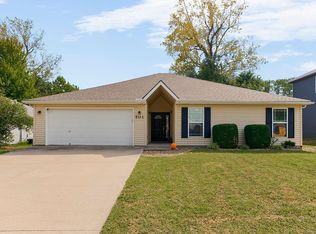 501 SW Creek Ridge Dr, Grain Valley, MO 64029