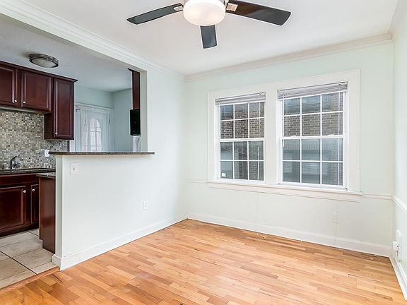 5th image of 4517 Roanoke Pkwy APT 2