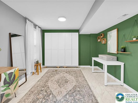 4th image of 1079 Sparrow Way