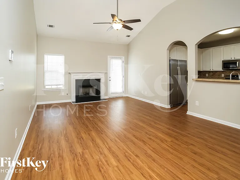 23 Hamilton Blvd NW — Photo 4