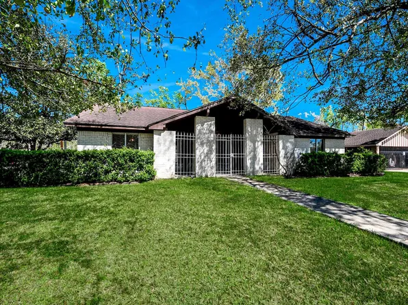 12803 Coolgreen St, Houston, TX 77013