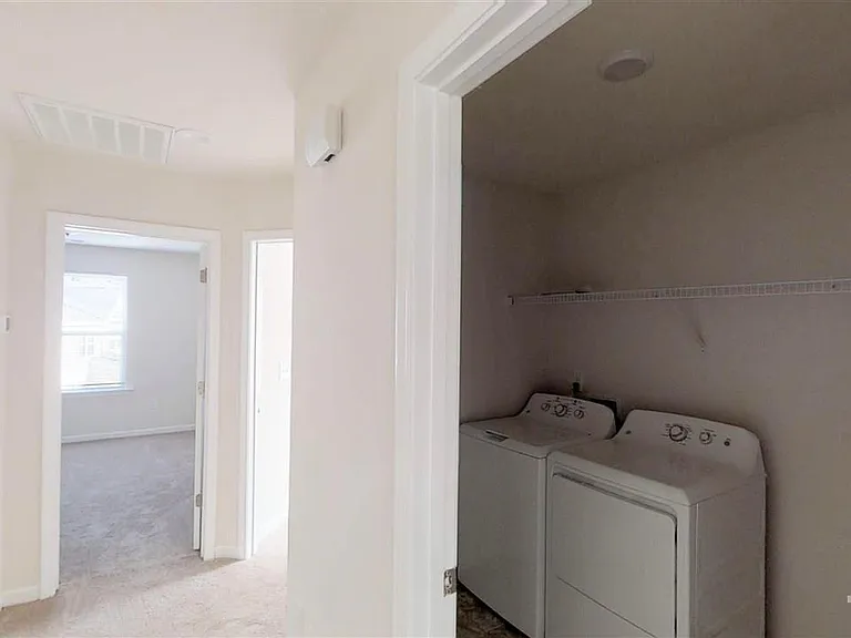 2542 Sunnybranch Ln — Photo 13