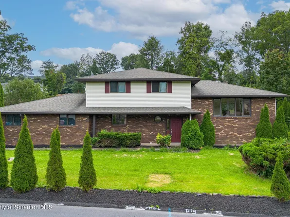 106 Belair Dr, Archbald, PA 18403