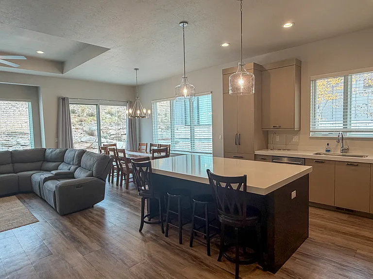 5979 E Big Horn Pkwy — Photo 7