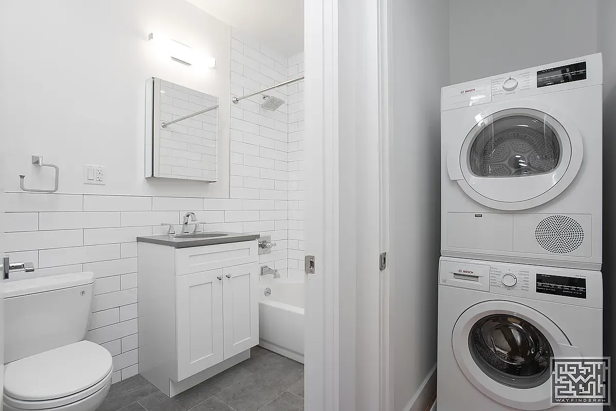 372 Saint John's Place — Photo 2
