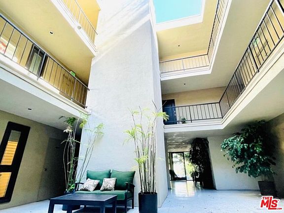 5th image of 11789 Montana Ave APT 12