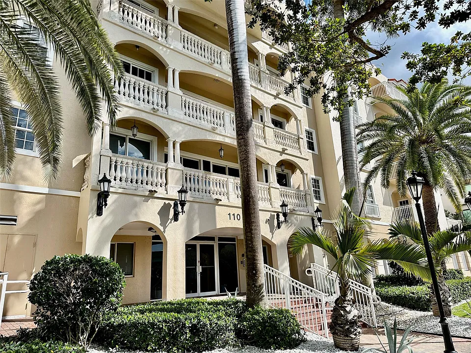 110 Hendricks Isle #8