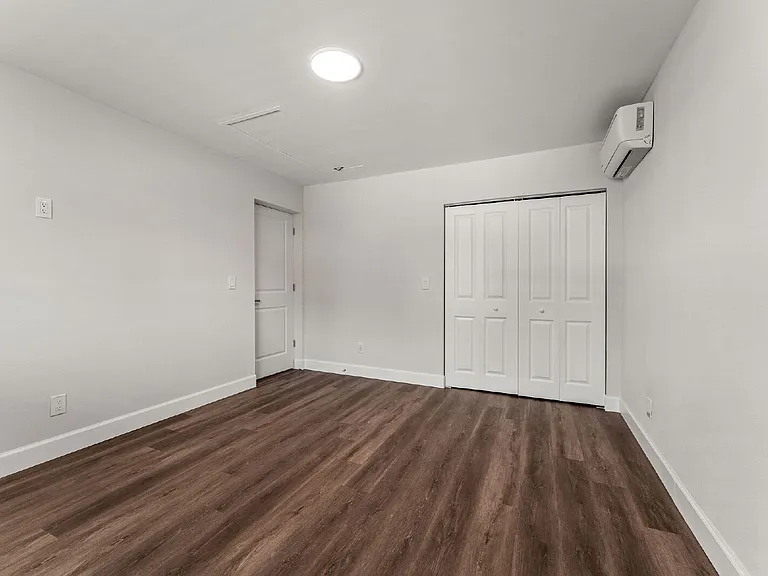 1143 Linden St — Photo 24