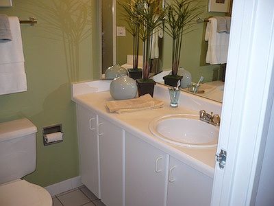 2nd image of 445 E Ohio St APT 2005