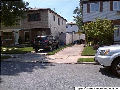 2nd image of 14 Ludlow St