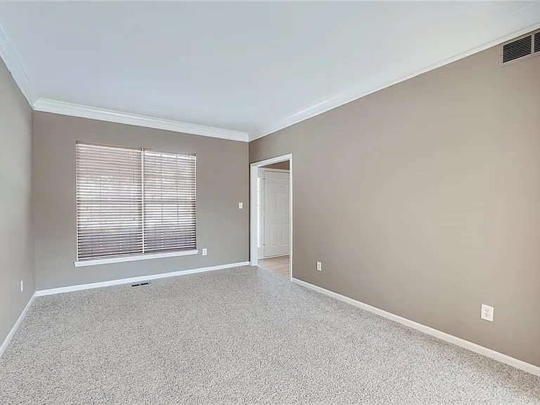 9972 Parkshore Dr — Photo 13
