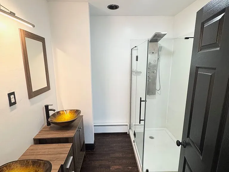 509 E Strawberry St — Photo 11
