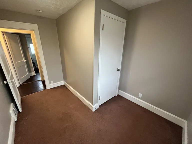 825 Smith Ave NW — Photo 18