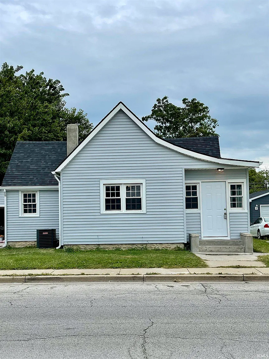 1322 N Philips St photo 1