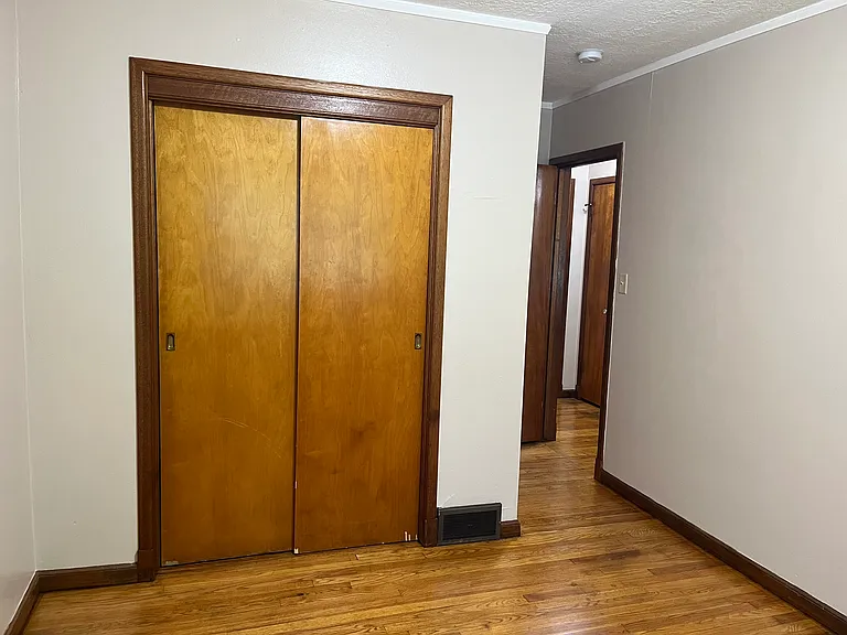 5201 Douglas Ave — Photo 25