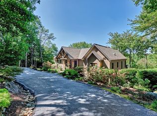 75 Rhododendron Dr, Highlands, NC 28741