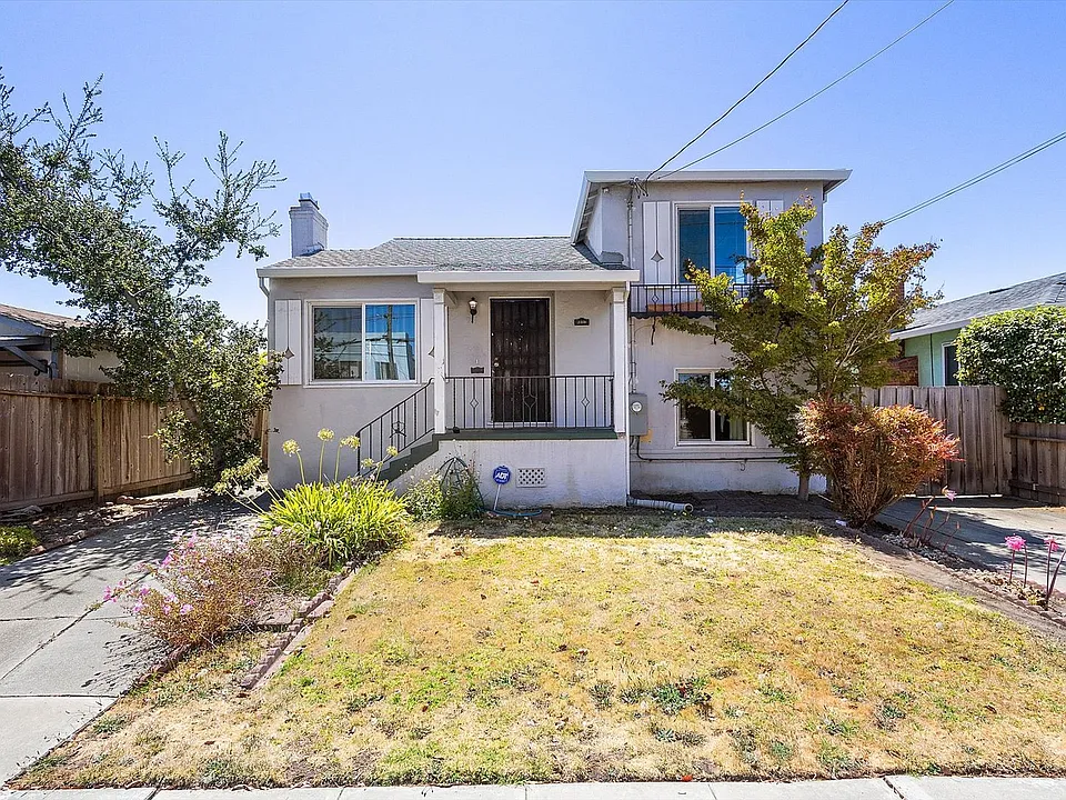 208 Pacific Ave