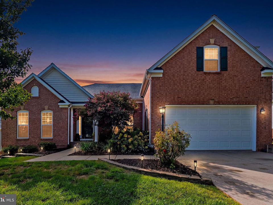 1st image of 2059 Golf Dr