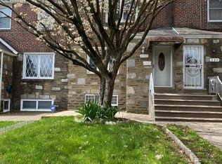 230 E Walnut Park Dr, Philadelphia, PA 19120