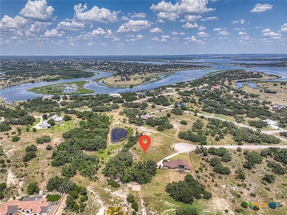 2nd image of 2121 Camino Way