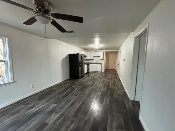 2243 Scotland Dr, Dallas, TX 75216