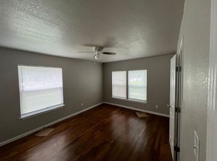 1513 Panhandle St, Denton, TX 76201