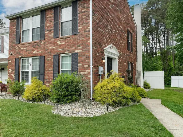 83 Dorchester Cir, Marlton, NJ 08053