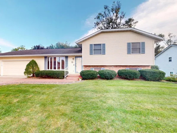 724 Well St, Onalaska, WI 54650