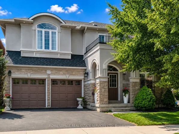 372 Creek Path Ave, Oakville, ON L6L 6X3