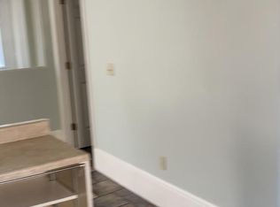 15 N Winooski Ave #B, Burlington, VT 05401