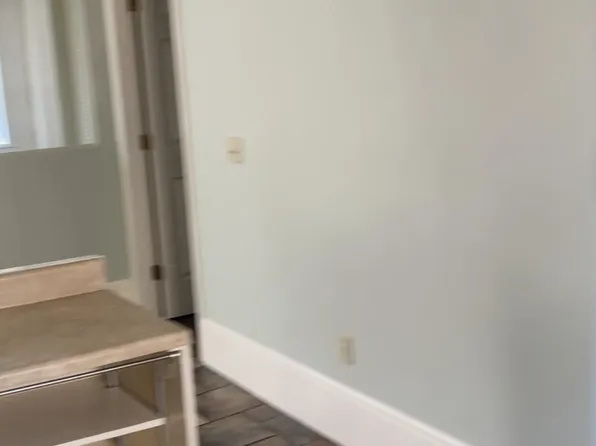 15 N Winooski Ave #B, Burlington, VT 05401