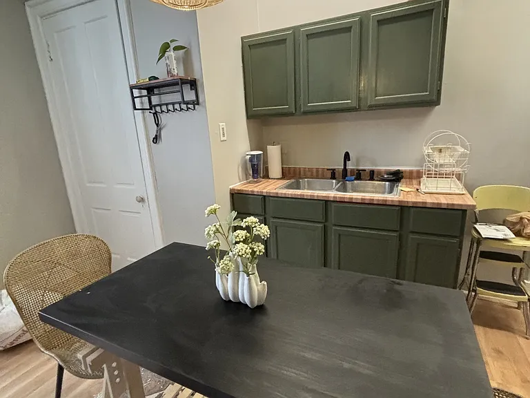 96 Juergens Ave #1 — Photo 11