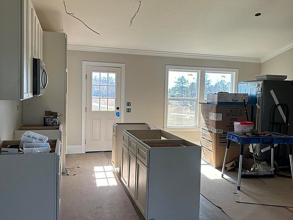 4th image of 3639 Cedar St