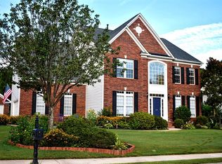 111 Hartwick Ln, Fountain Inn, SC 29644