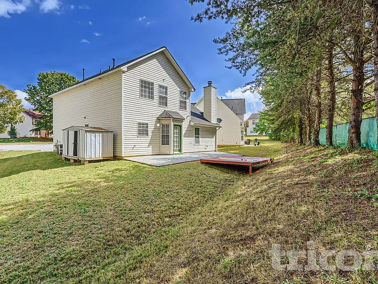 535 Concord Ter — Photo 2